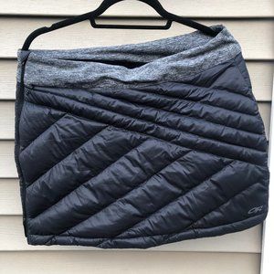 Women's Large Outdoor Research Coldsnap Down Skirt Black-Used